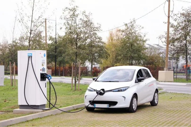 Bornes-de-recharge-rapide-multi-energies-Bonneuil-sur-marne.jpg