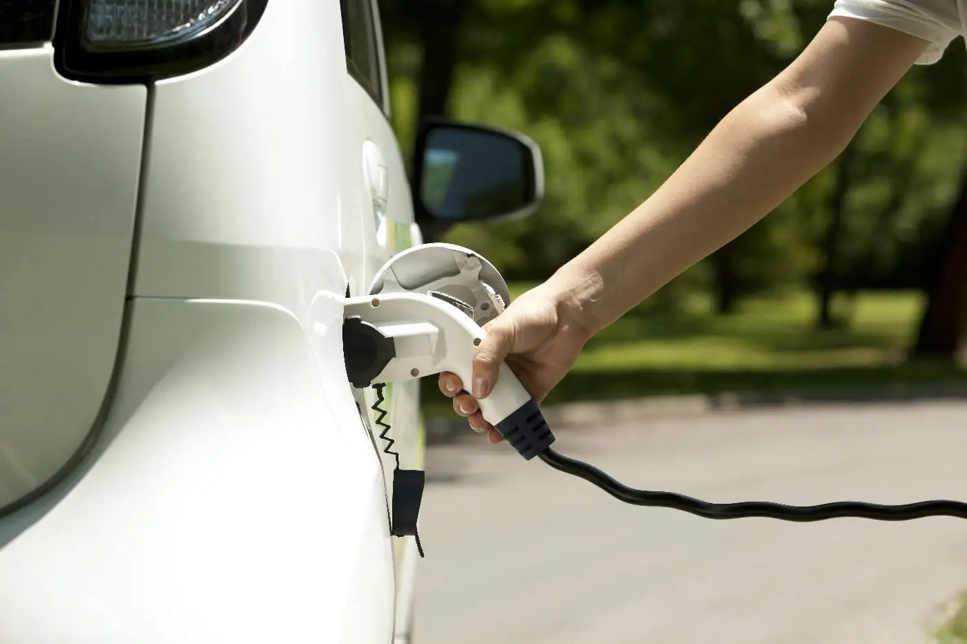 Observatoire de l’AFIREV : améliorer l’expérience de recharge sur les bornes électriques publiques
